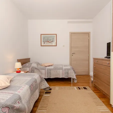 Apartman Bungavilia