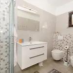Bungavilia ロヴィニ