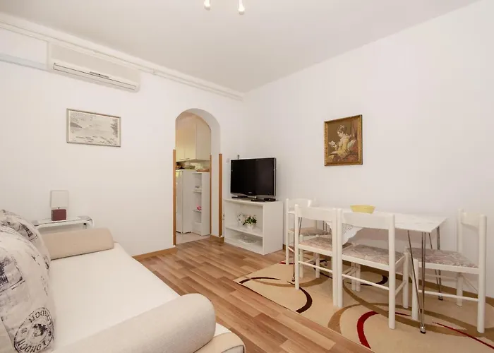 Bungavilia Daire Rovinj